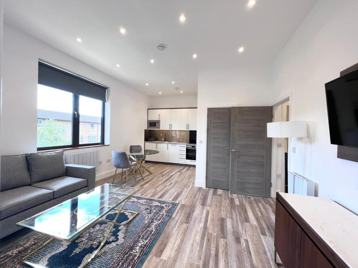 Omega Inn Milton Keynes Eksteriør billede